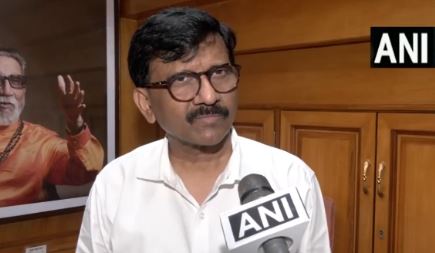 भाजपा को राहुल गांधी के निर्वाचन आयोग से पूछे गए सवाल का जवाब क्यों देना चाहिए: संजय राउत